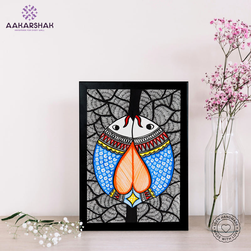 handmade madhubani painting fish painting-with tabletop stand for home decor
