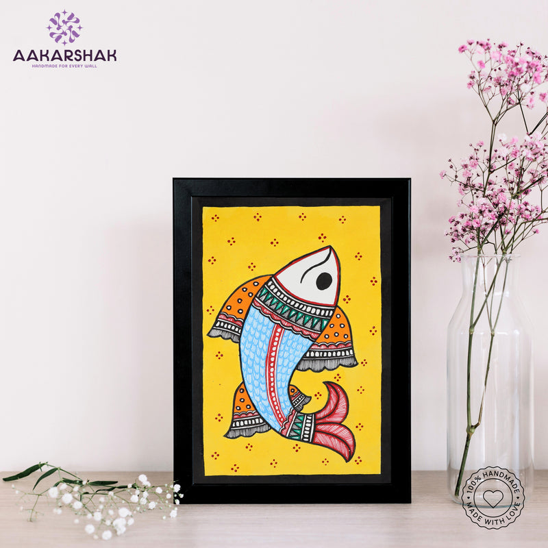 handmade madhubani painting fish painting-with tabletop stand for home decor